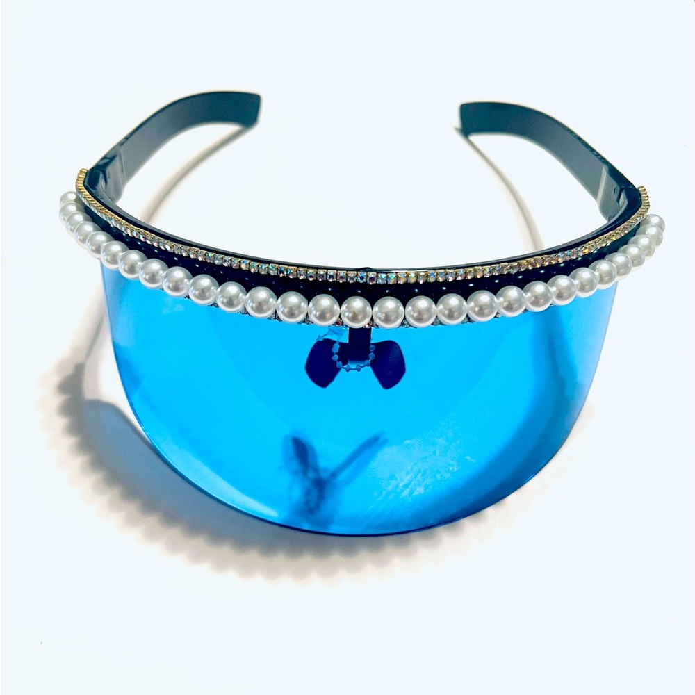 Oversized Visor Sunglasses